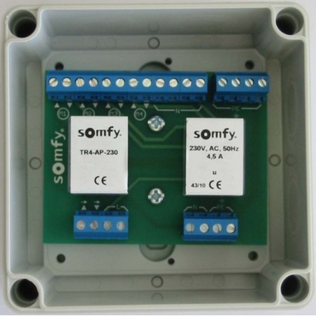 Somfy Relaybox TR4-230V AC, natynkowy